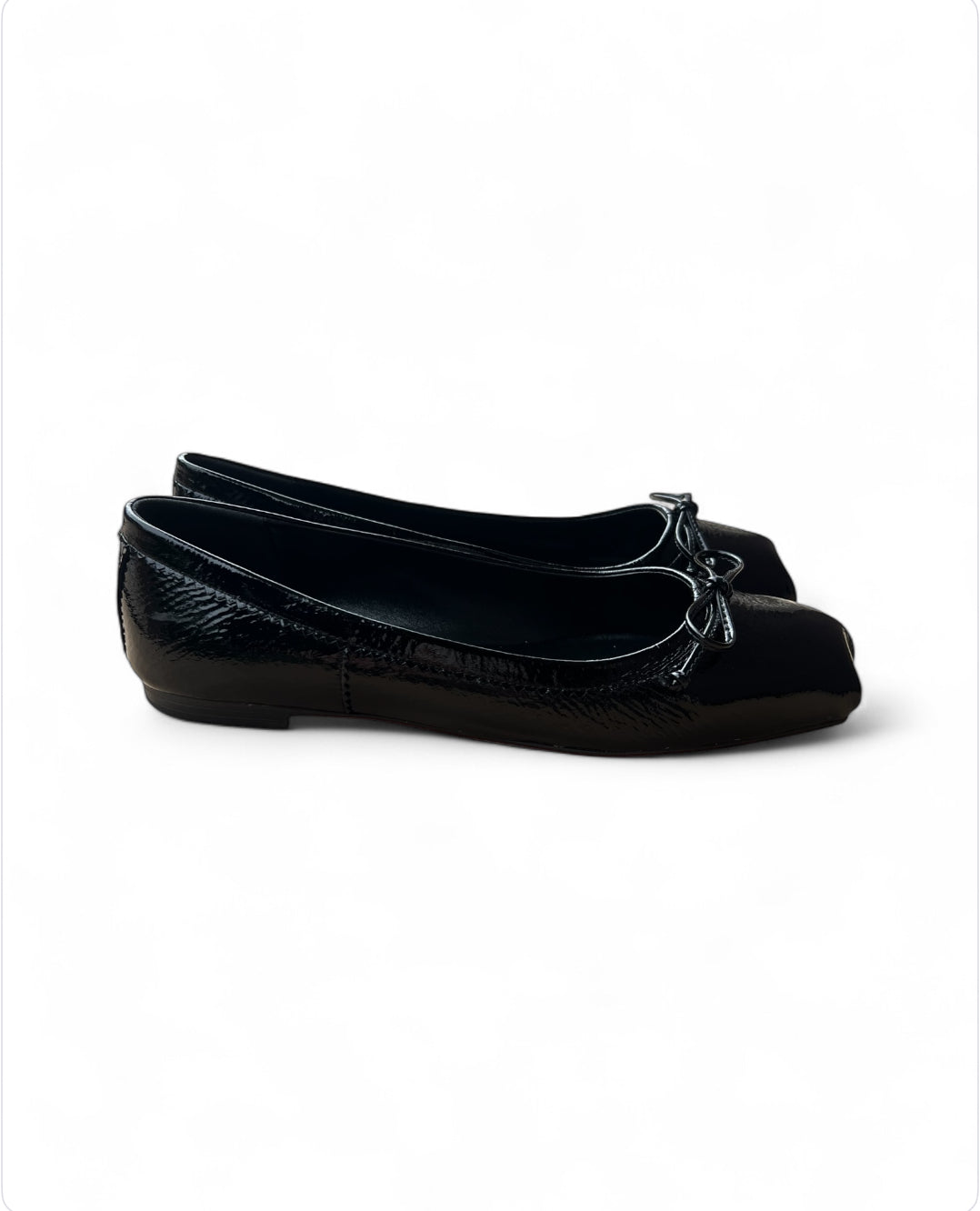 Louboutin ballerine