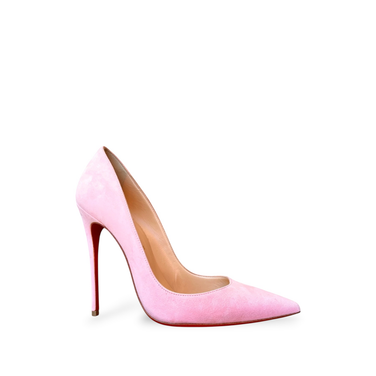 Décolleté Christian Louboutin in camoscio rosa pastello con tacco a stiletto e iconica suola rossa, vendute da shapemilano